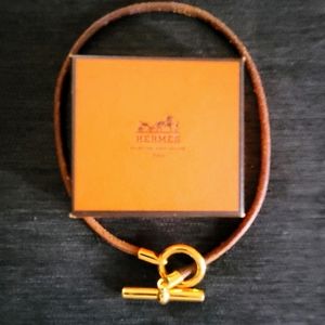Hermes Glenan brown leather with gold tone toggle chocker necklace